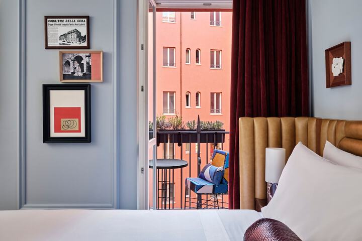 Room 32 of 202