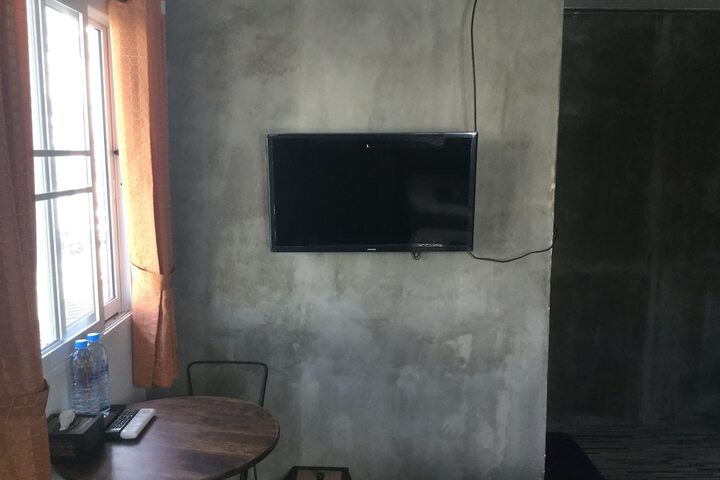 Room 17 of 35