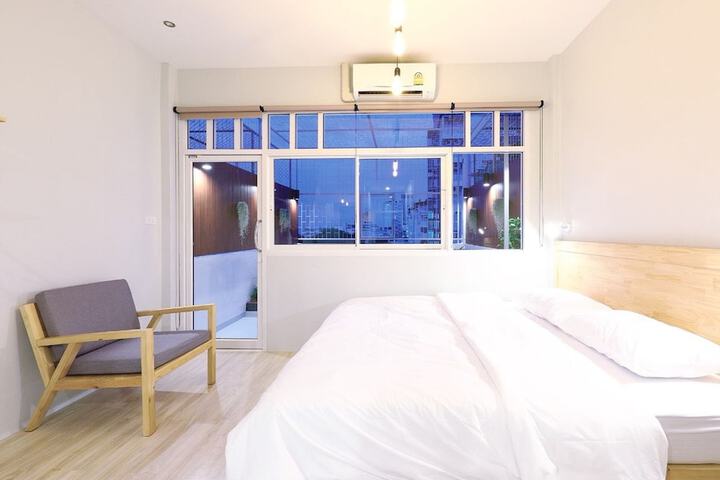 Room 15 of 47