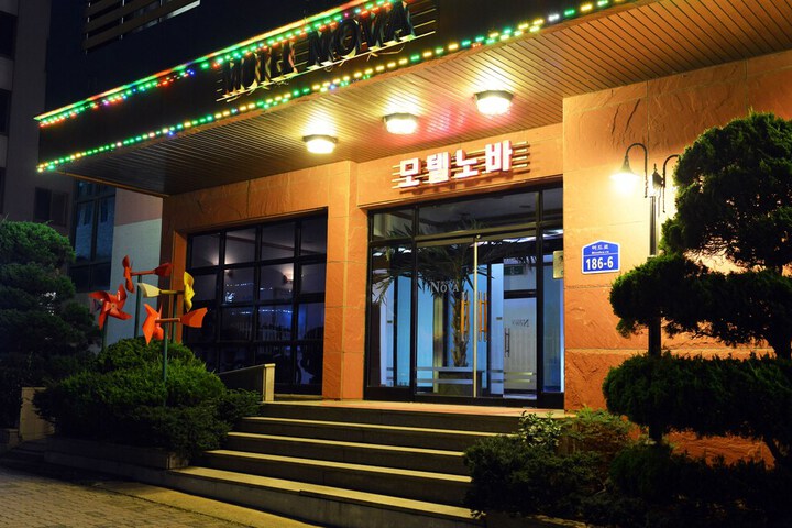 Hotel 56 of 64
