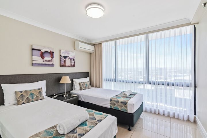 Room 29 of 240