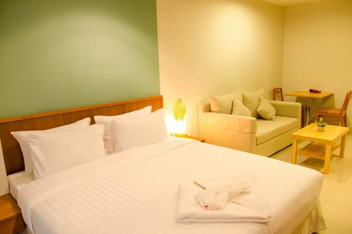Room 4 of 66