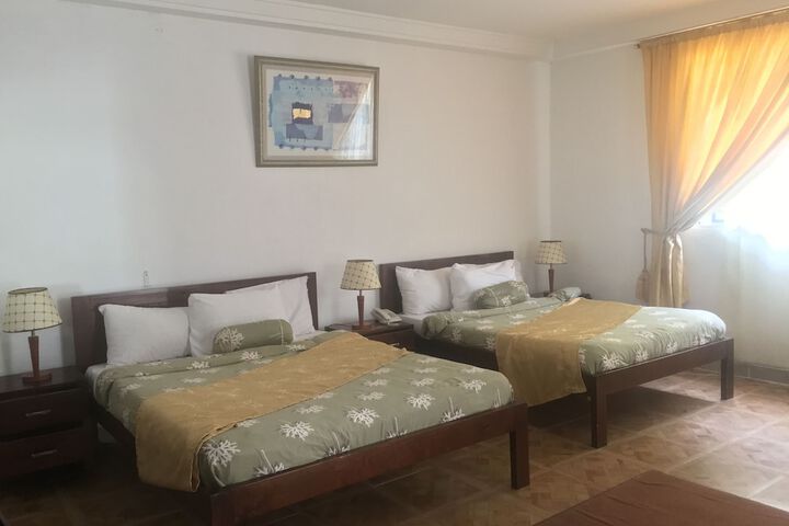 Room 12 of 26