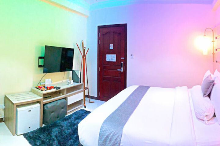 Room 11 of 47