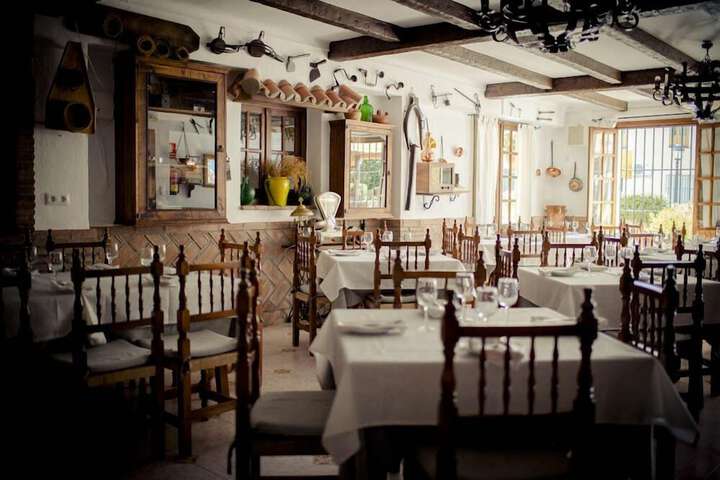 Dining 22 of 44