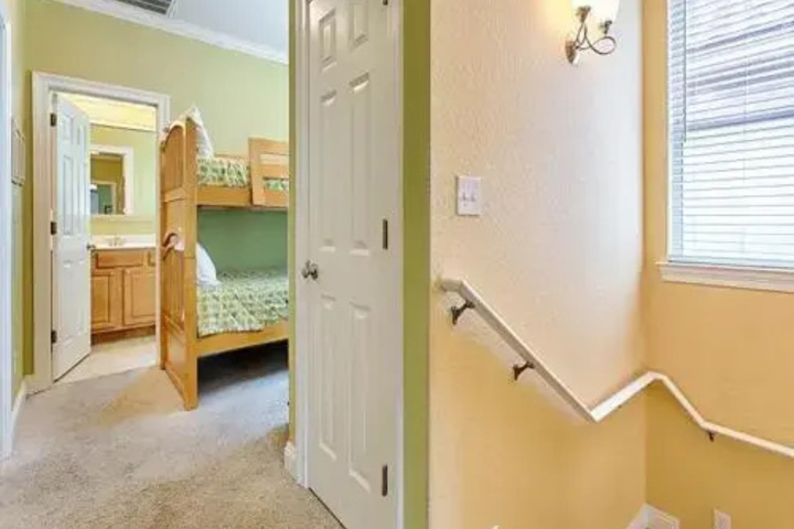 Room 3 of 13