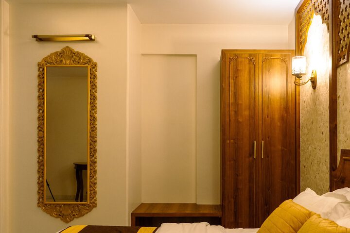 Room 95 of 159