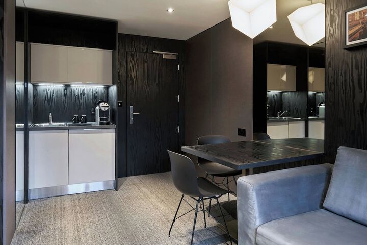 Room 5 of 14