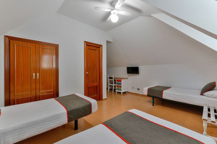 Room 14 of 31