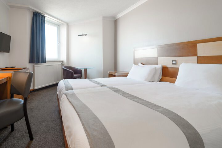 Room 34 of 88
