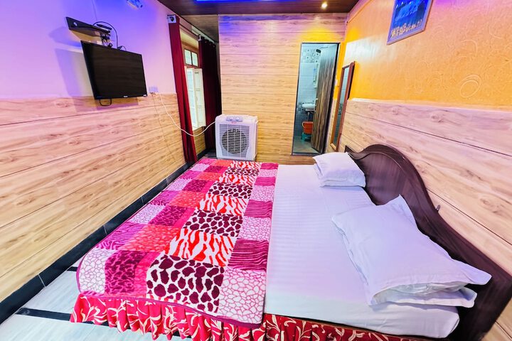Room 16 of 26