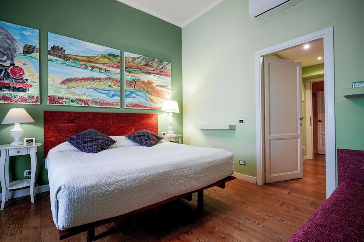 Room 16 of 58