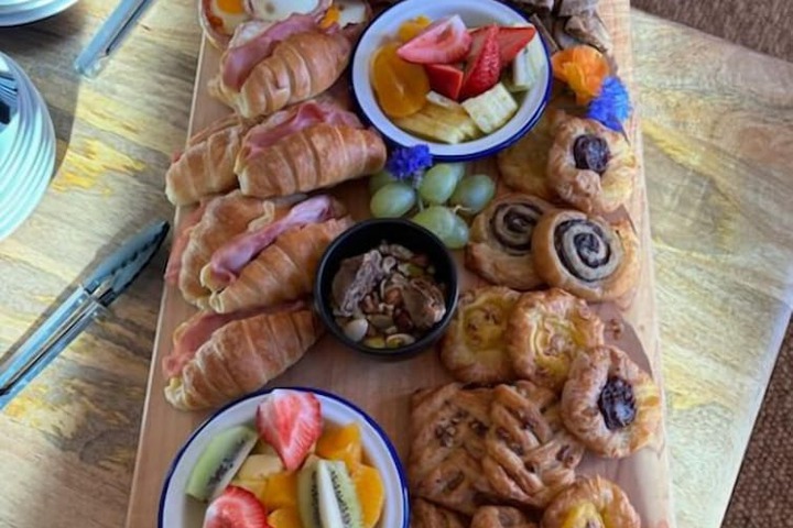 Breakfast/Coffee Service 58 of 81