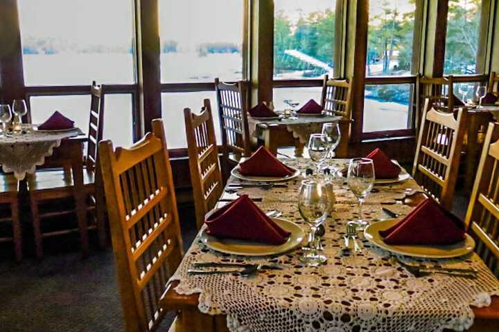 Dining 68 of 154