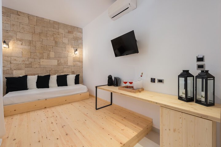 Room 19 of 47