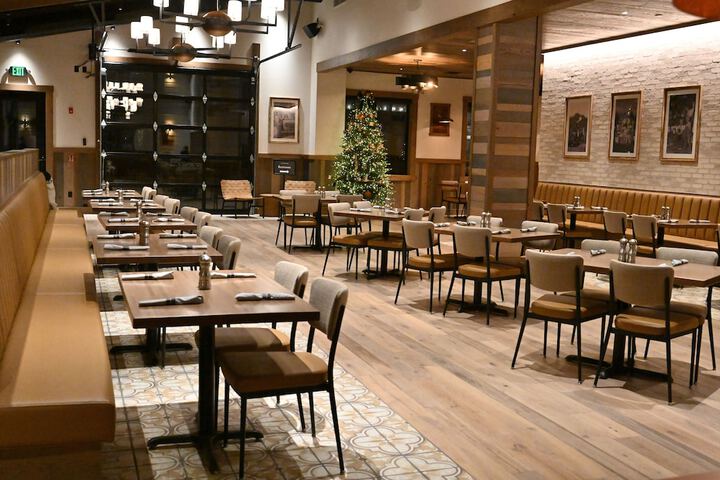 Dining Photos