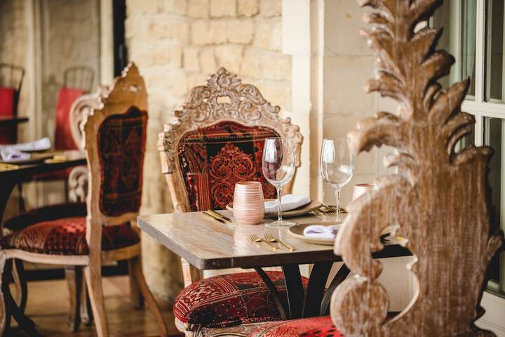 Dining 83 of 112