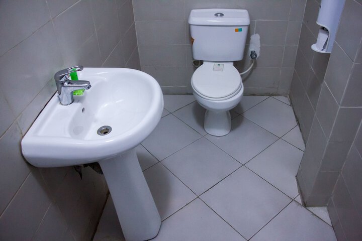 Room 15 of 34