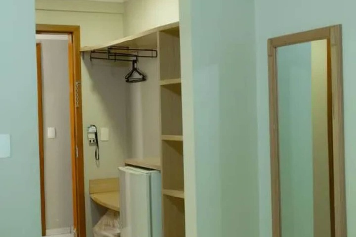 Room 73 of 93
