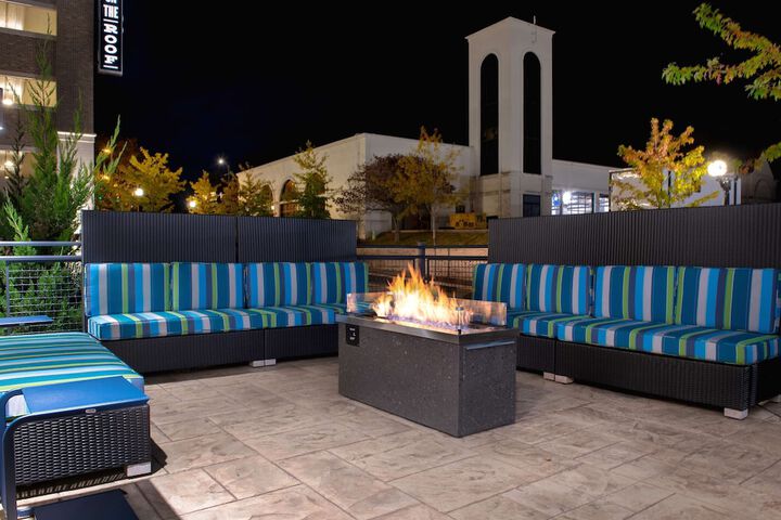 Terrace/Patio 38 of 44