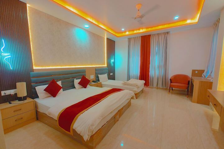 Room 12 of 31