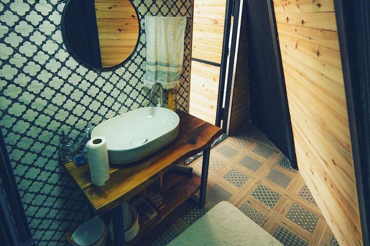 Room 43 of 75