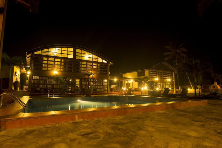 Pool 17 of 25
