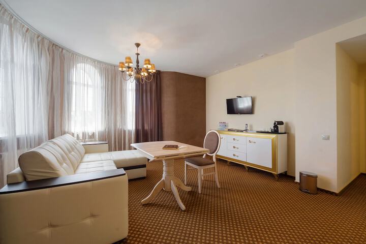 Room 27 of 75