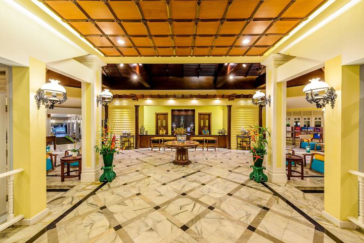 Hotel Lobby