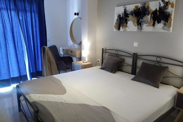 Room 12 of 44