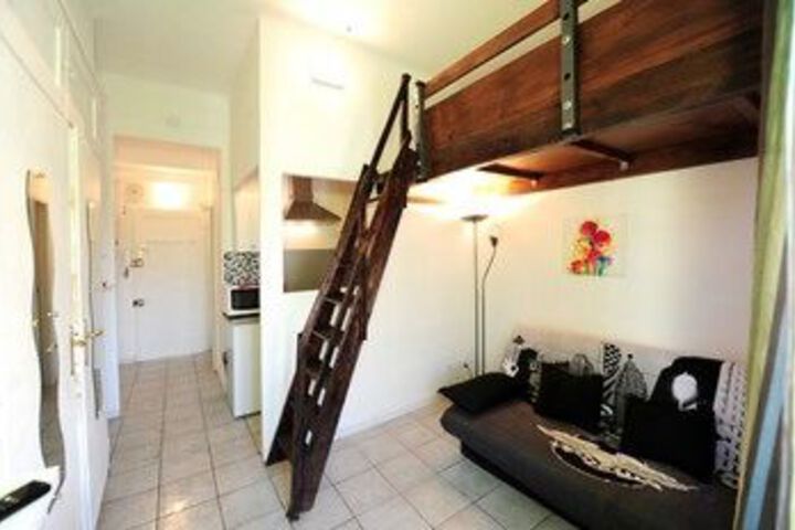 Studio Notre Dame 5 Stars Holiday House