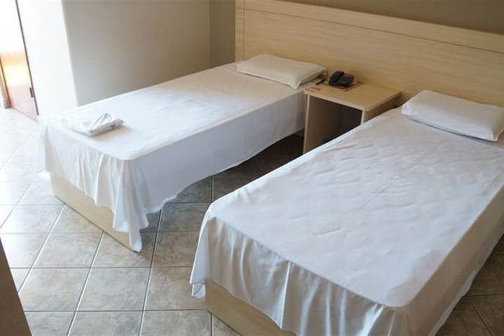 Room 5 of 27