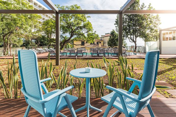 Terrace/Patio 18 of 19