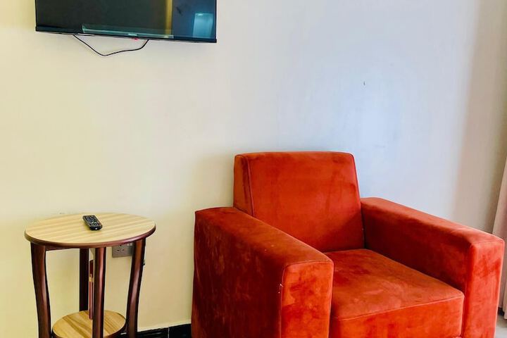 Room 25 of 51