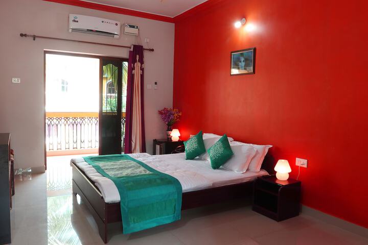 Room 7 of 18