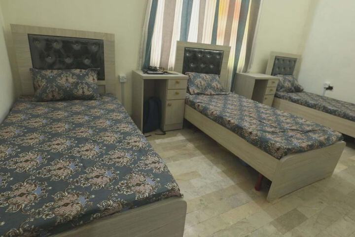 Room 9 of 12