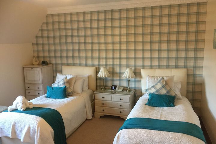 Room 15 of 76