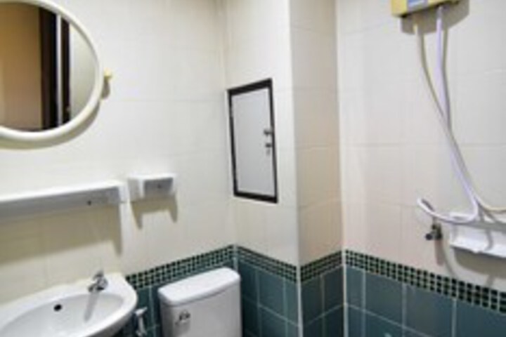 Room 5 of 23