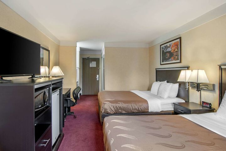 Room 35 of 107