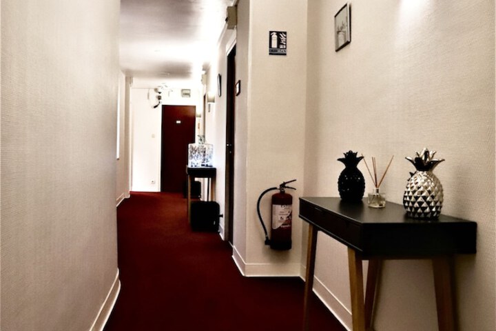 Hotel Lobby
