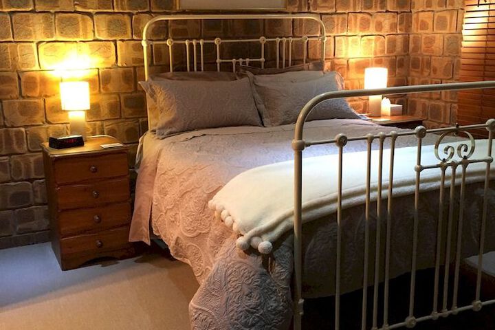 Room 3 of 25