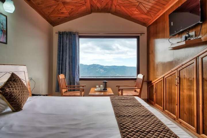 Room 4 of 19