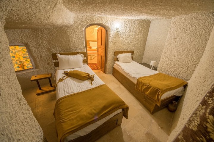 Room 26 of 179