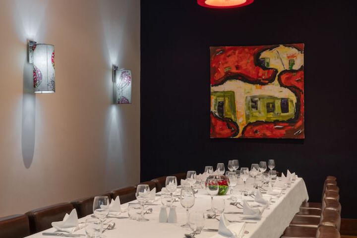 Dining 110 of 201