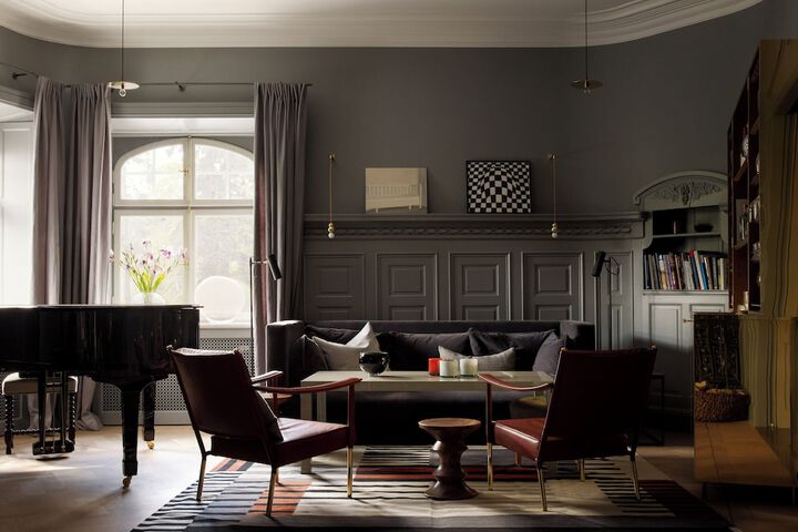 Lounge 58 of 65