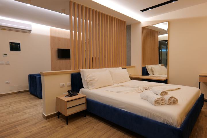 Room 52 of 126