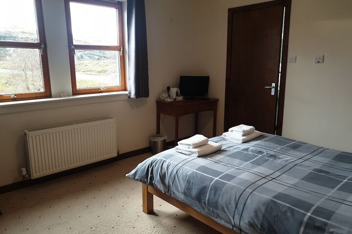Room 6 of 38
