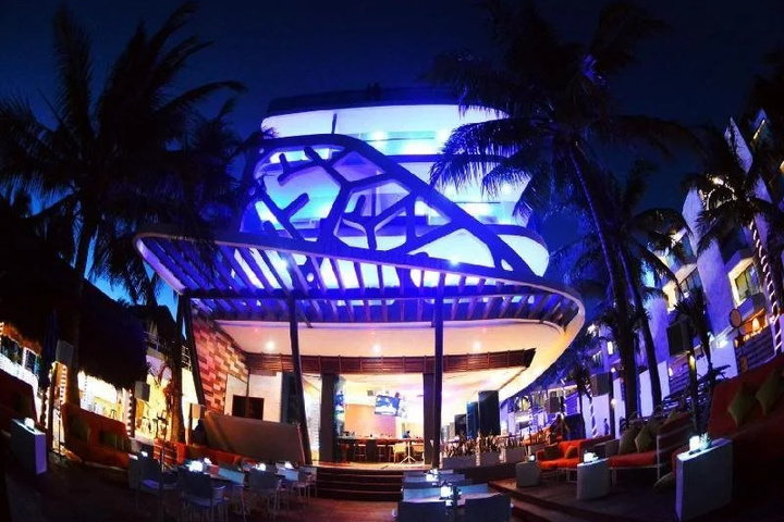 restaurant