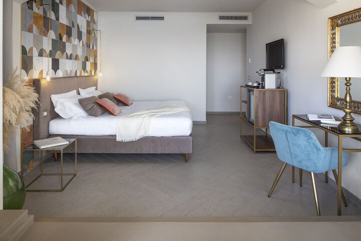 Room 13 of 88