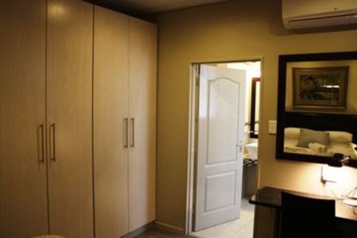 Room 18 of 53